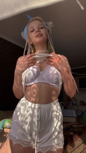 I'm Squeezing My Tender Tits