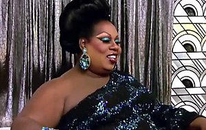 Willam belli teaches tucking and a compilation