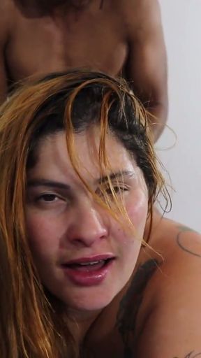 Big Butt Dai Da Praia Tries Big Cock Clarkes Full 2   Clip 2