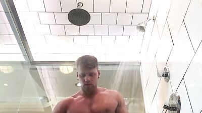 Beefy Stud Solo Shower Jerk - Maskurbate