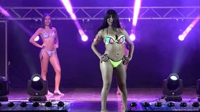 latina enana culona favorita