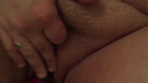 Stretching my fat pussy