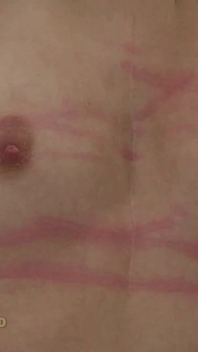 Blindfolded Chelsy breast whip