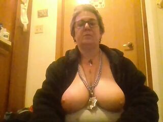 Biggest Natuarl Ta Tas and Taut Cunt in Your Face Cum