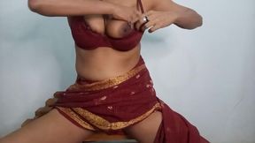 Indian Maid Masturbation with Saree Juicy Pussy with Big Boobs