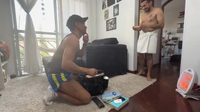 o vizinho da academia veio tomar banho e acabou treinando outro musculo