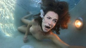 Underwater Screaming with Nathalia