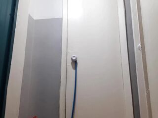 After work at the hospital I stayed to relax and cum
