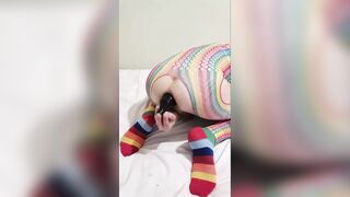 I Get so horny and fuck my ass with huge wine bottle،انقدر حشری بودم که بطری شراب کردم تو کونم