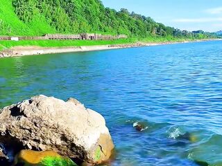 Homo cruising in the beach