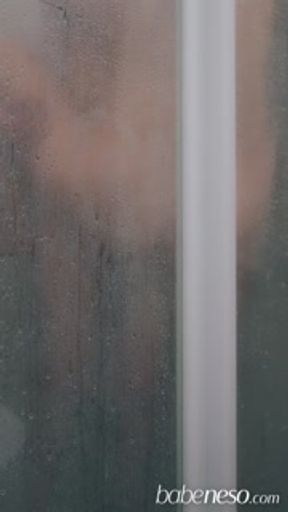 Seducing BF when taking shower, ends up squirting a lot 💦😱