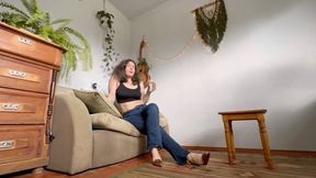 Charmy wetting her jeans m0