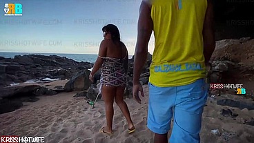 Aventura com Casal. Cuckold da Kriss Hotwife filmando esposa namorando com negão dotado Realizador Baiano pelas ruas e praias de salvador . Exibicionismo e muito sexo ao ar livre com mulher de