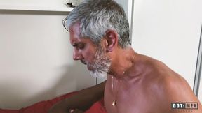 tesudao coroa pauzudo comendo negao passivo dotado - marcelo caiazzo e kael fernandes