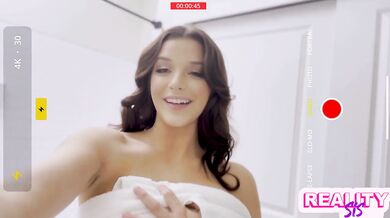 Reality Stepsis Jade Maris Has an "Organic, Healthy, Tasty Pussy Snack" Waiting for Stepbro Try