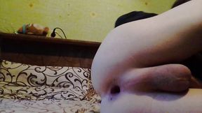 cute femboy fucks his asshole (gape)