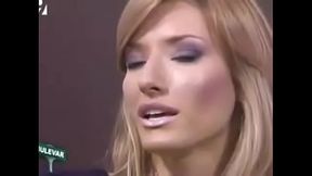 &acirc_&ndash_&para_ Voditeljka Jovana Jankovic u sexy izdanjuu. HOT LEGS - YouTube &ndash_ Google Chrome