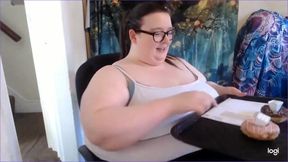 Boss sends office worker donuts