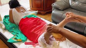 Saree Sensation: Intimate Massage with Alluring Curves and Passionate Whispers - Featuring Hira's Enchanting Beauty