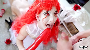 Halloween Teen Female IT suckys it dry