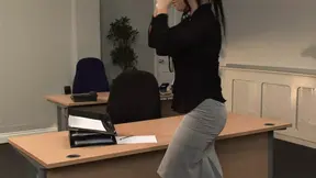 Exotic Euro Babe gets fucked on her lunch break