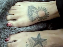 Close up amateur masturbating solo
