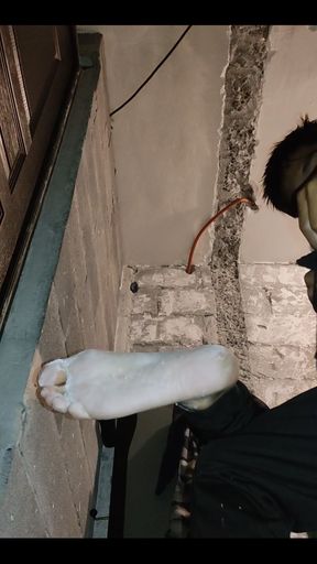 Come Come on I Invite You to Change in the Toilet Together Hot Handjob & Masturbation