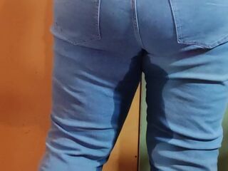 Despairing bulky mother I'd like to fuck pees in blue jeans