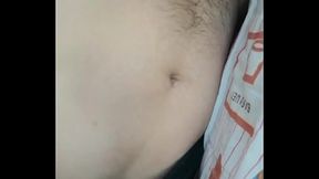 Mart133 en la cama ense&ntilde_&aacute_ndo nalguitas y chichis.