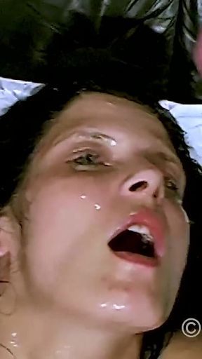 Brunette milf and her perfect blowjob