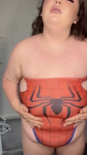 BBW DRESS AS SPIDERWOMAN LETS HER BELLY HANG