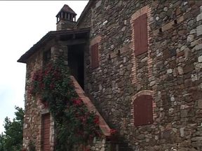 Italian pornstar Franco Trentalance bangs the ass of a blonde and a brunette