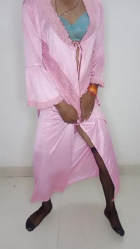 Indian sexy stepmom shir panty smail so sexy