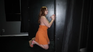 Gloryhole Secrets: Cumshot Queen Sophia Locke