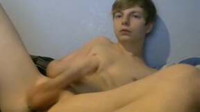 Twink Jake Fisher ass pumping plays with dildo & masturbates