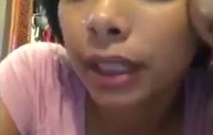 Peri honey girl sucking a vibrator on periscope perillity