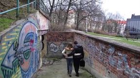 Blowjob in a park for the king of trash porn Andrea Dipre