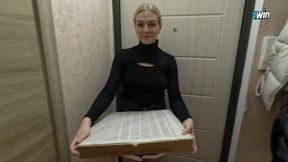 Amateur Russian teen delivers pizza then works with her big tits