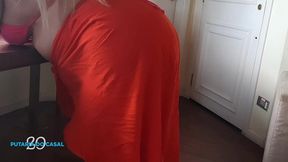 coroa rabuda fica de quatro entra na vara.