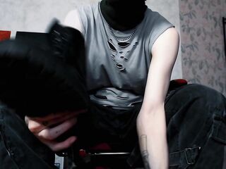 FOOTFETISH boots, socks and soles of army hunk