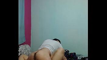 chama se deja meter la polla de su vecino en colombiano solo apra ver si le pagaba el arriendo