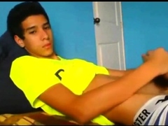 Latino Twink Shows Off When Jerking