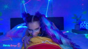 Electric Vixen Madison Gets Pussy-Eaten In A Private Neon-Lit Room!