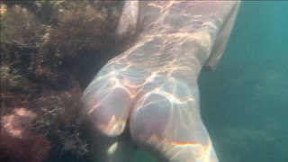 Caught a mermaid masturbating, watching her holes underwater at sea