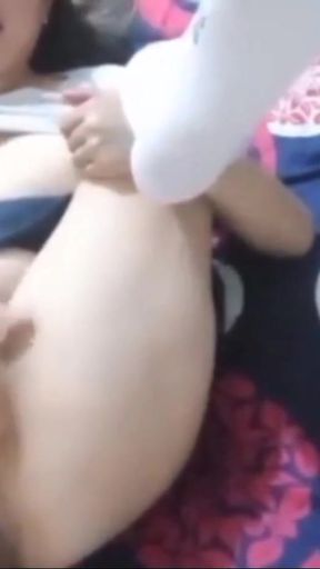 Hot video of ONE girl (girl masturbates before going to class VIRAL)   Clip 1