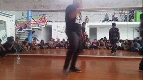 Jackson vs Elio (Laboratorio)