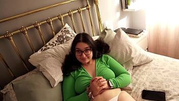 Lo pill&eacute_ mirando... y todo se volvi&oacute_ demasiado tentador