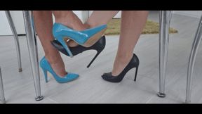 Crossed Legs Toe Tapping and footsie closeup d