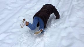 Ballet flats on very slippery slope, slippery ballet flats on ice, ballet flats on the slope