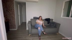 Stepmommy farting at midnight 2